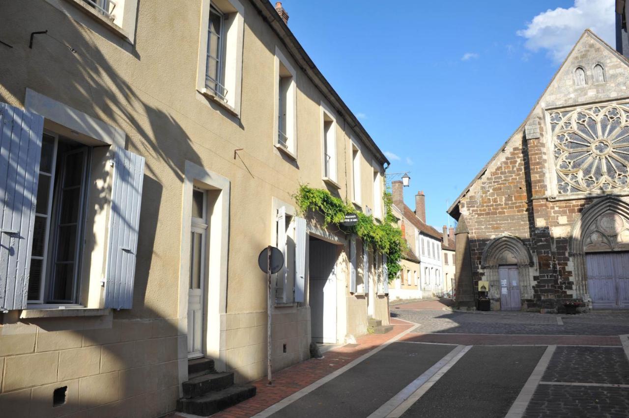 La Maison Jeanne D'Arc Saint-Fargeau  Eksteriør bilde